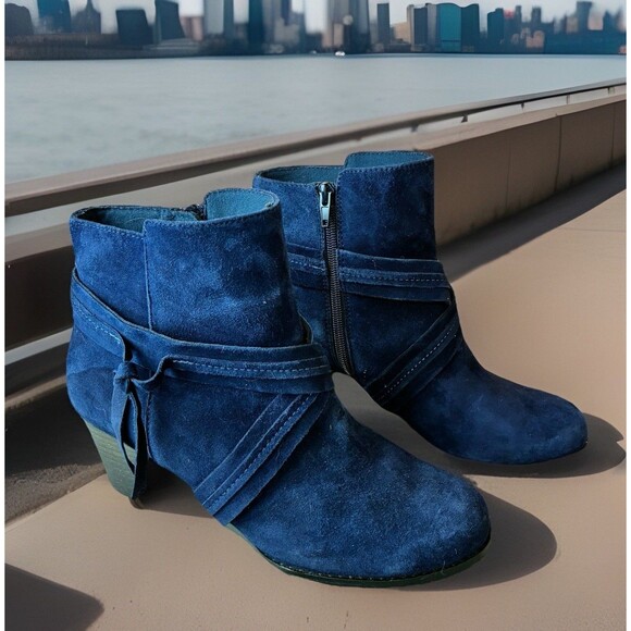Rockport Women's Hollis XStrap Blue Suede Leather Wedge Heeled Boots Size 8.5 - Picture 1 of 8